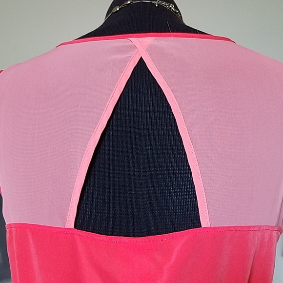 Bright pink dress - Picture 5 of 5